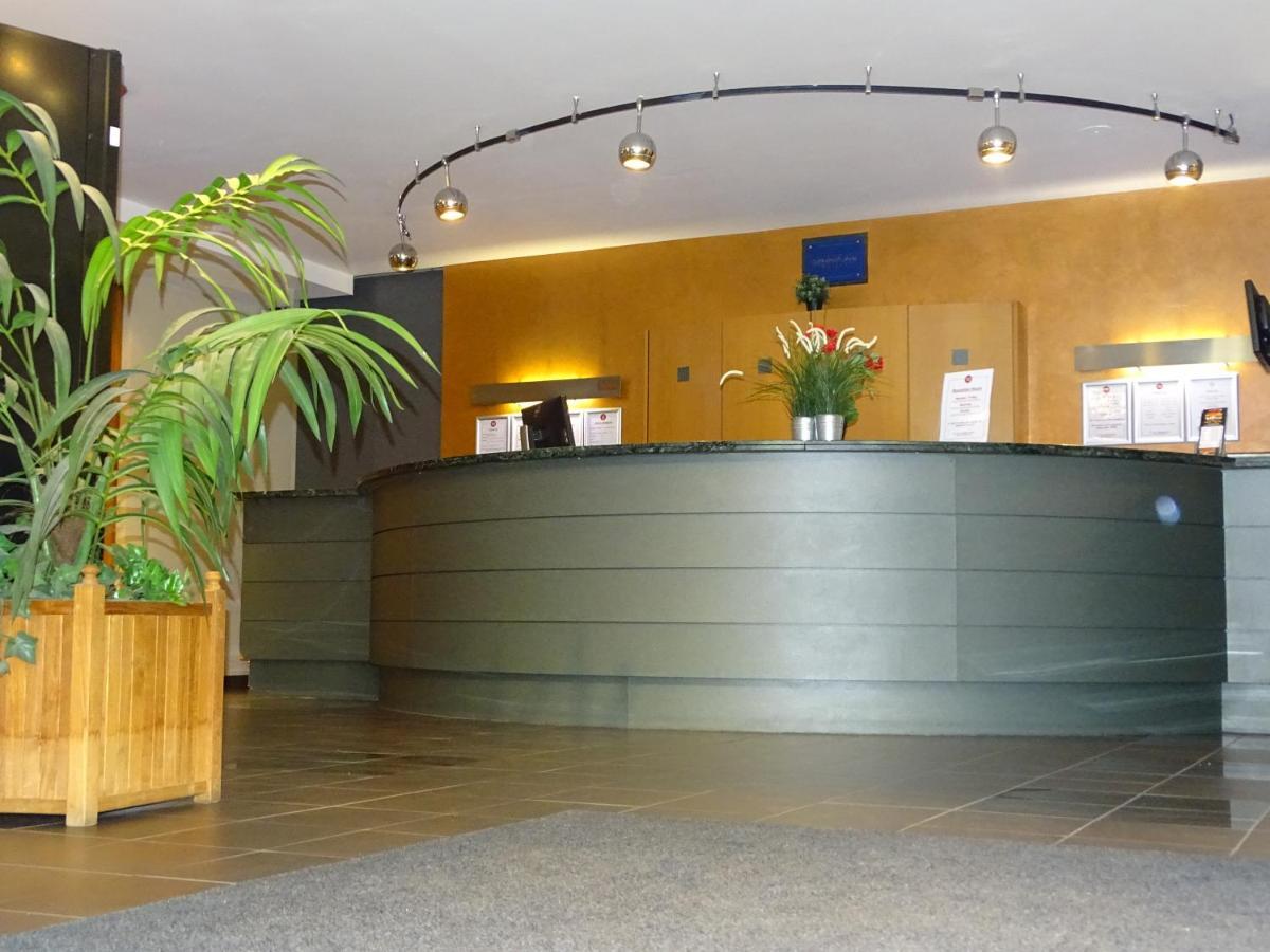 Value Stay Brussels Expo Hotel Bagian luar foto