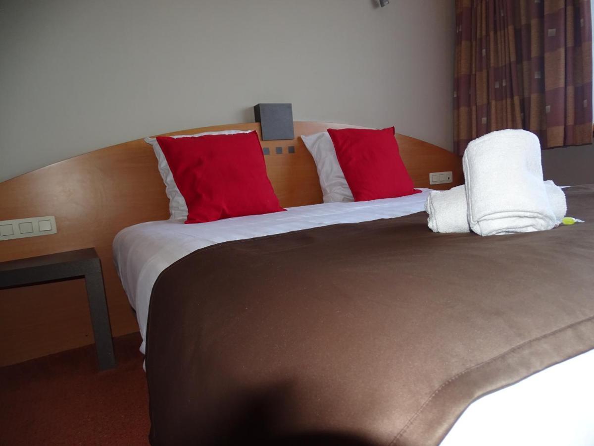 Value Stay Brussels Expo Hotel Bagian luar foto